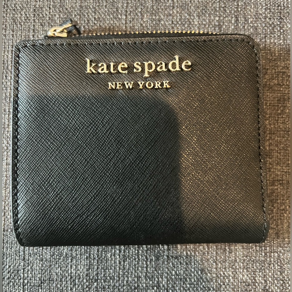 Kate Spade Cameron Zip Bifold Wallet
